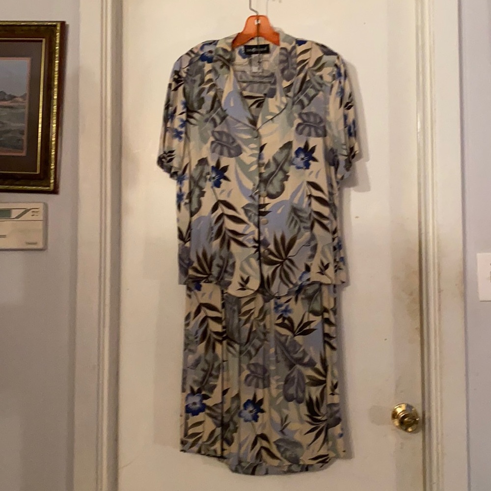 Shirt and skirt set